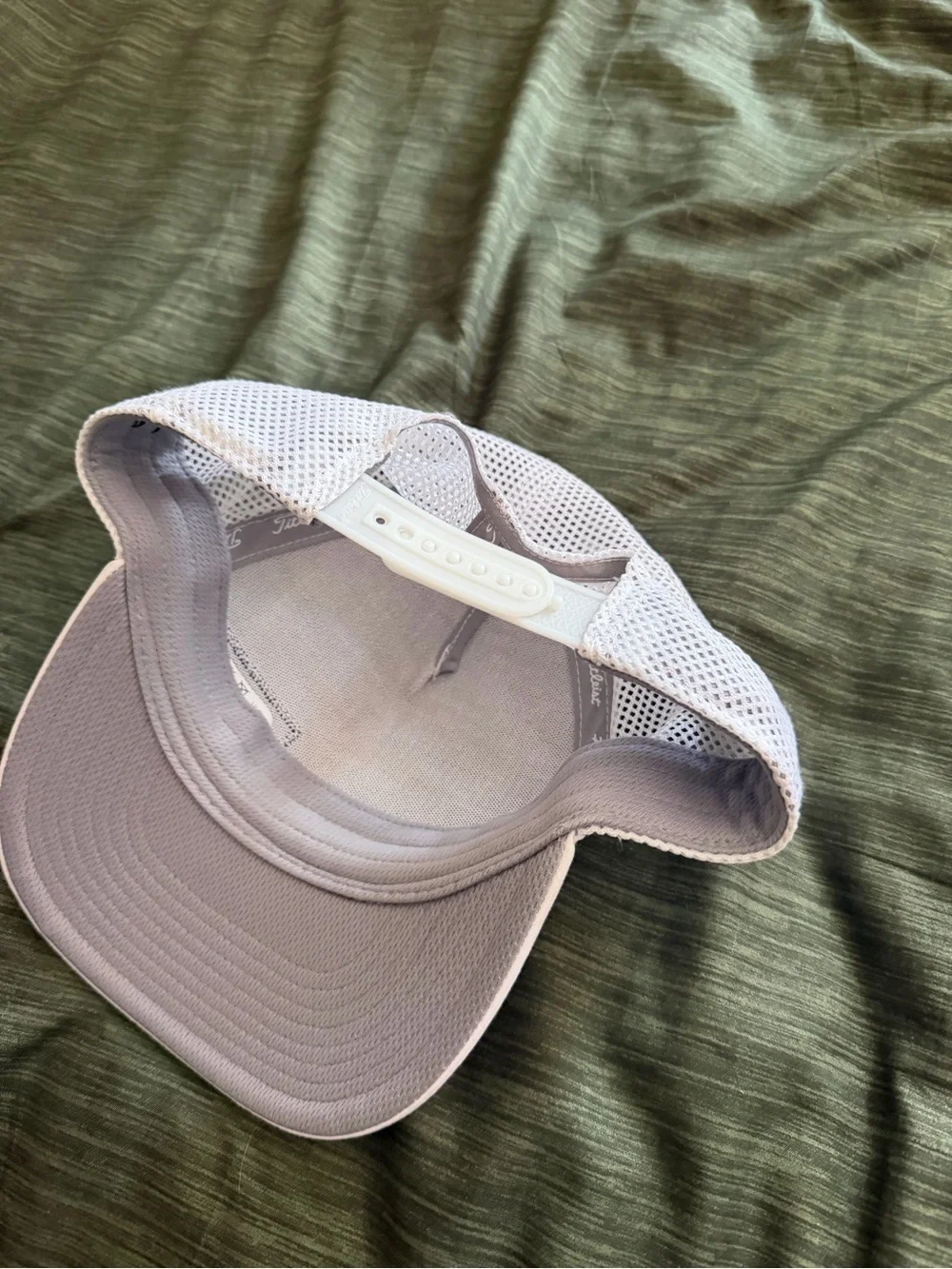 Titleist Kids White, Light Gray & Blue Mesh Cap